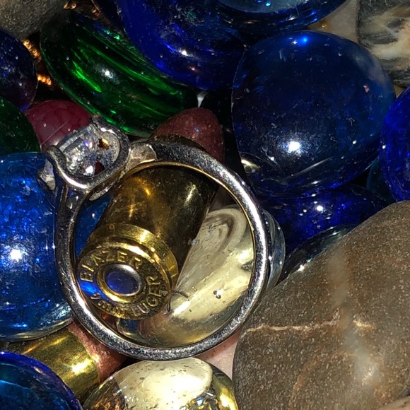 Moissanite solitaire ring - Picture 6 of 9